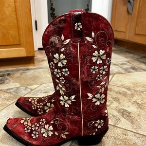Shyanne Women’s Cowboy Boots Size 9